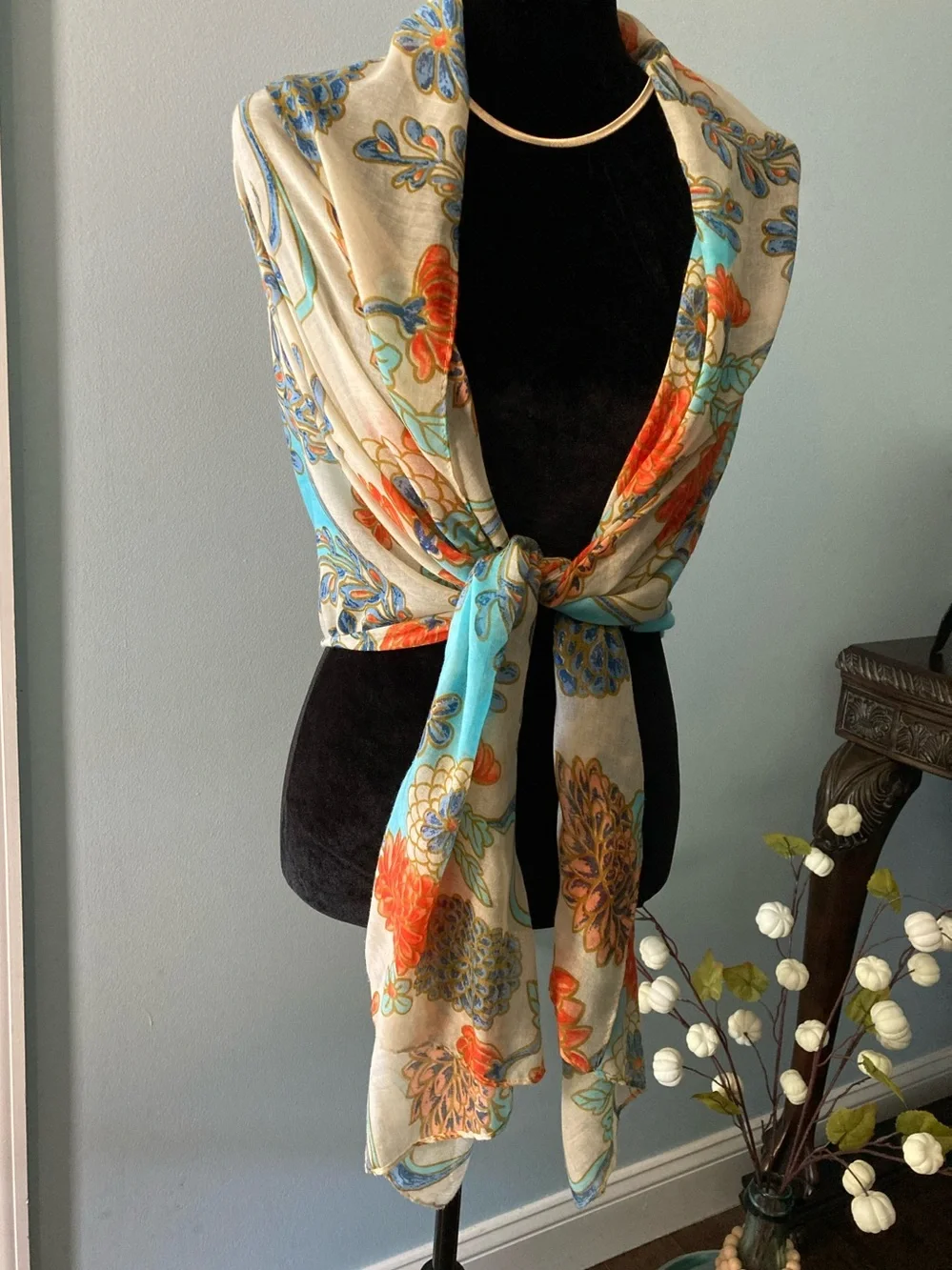GORGEOUS Floral Scarf in Cream, Turquoise & Coral - Unbranded
